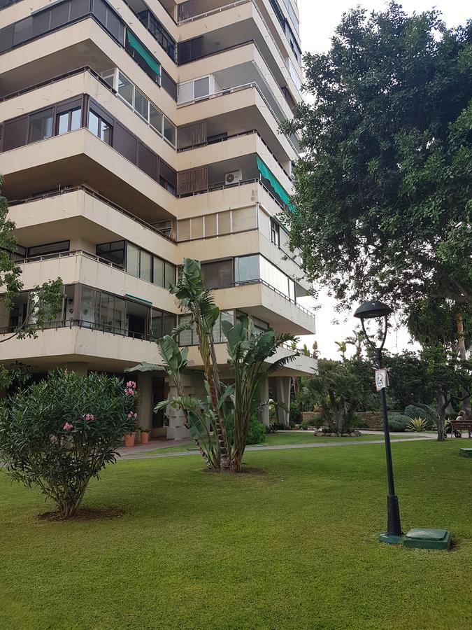 Luxury House 110 M2 On The Beach, Pool, Parking Torremolinos Exterior photo